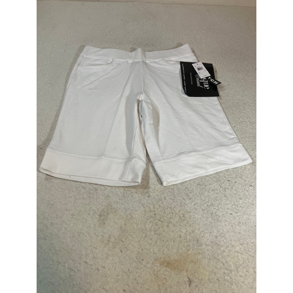 Onque Casual Women White Stretch Knit Bermuda Shorts Pull On Size S NWT
